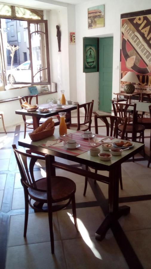 Monesties Ancien Cafe De La Mairie Bed & Breakfast エクステリア 写真